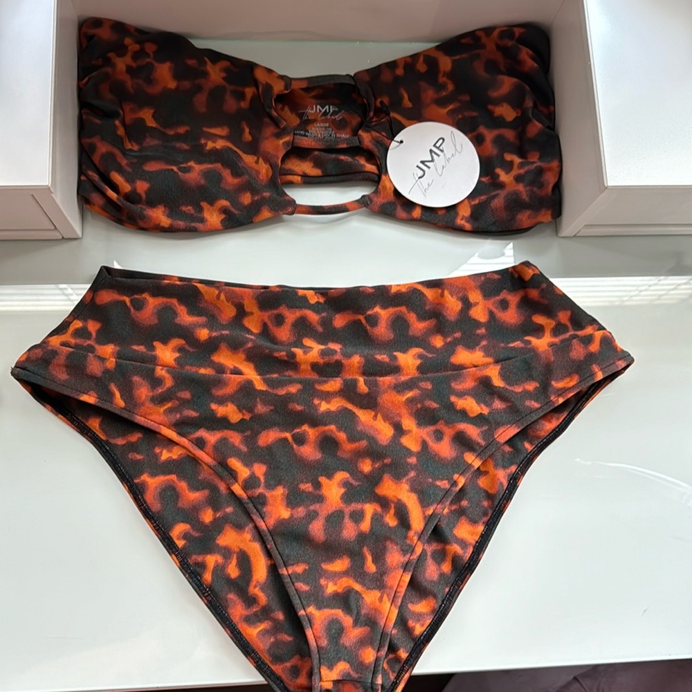 JMP the Label Bikini